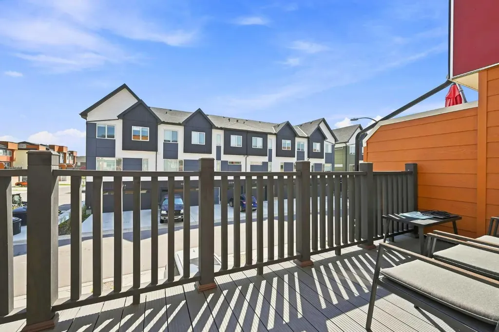1530 Bayside Avenue SW Airdrie AB T4B4B5