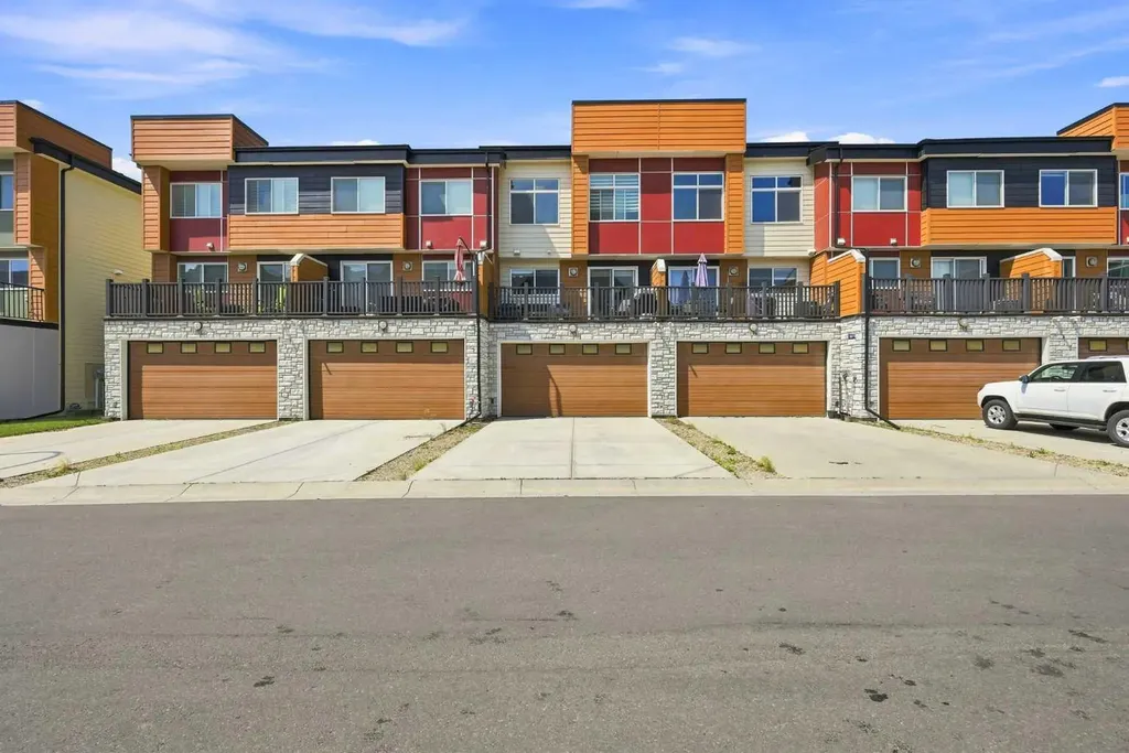 1530 Bayside Avenue SW Airdrie AB T4B4B5