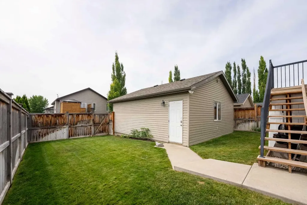 430 Lettice Perry Road N Lethbridge AB T1H 5P1