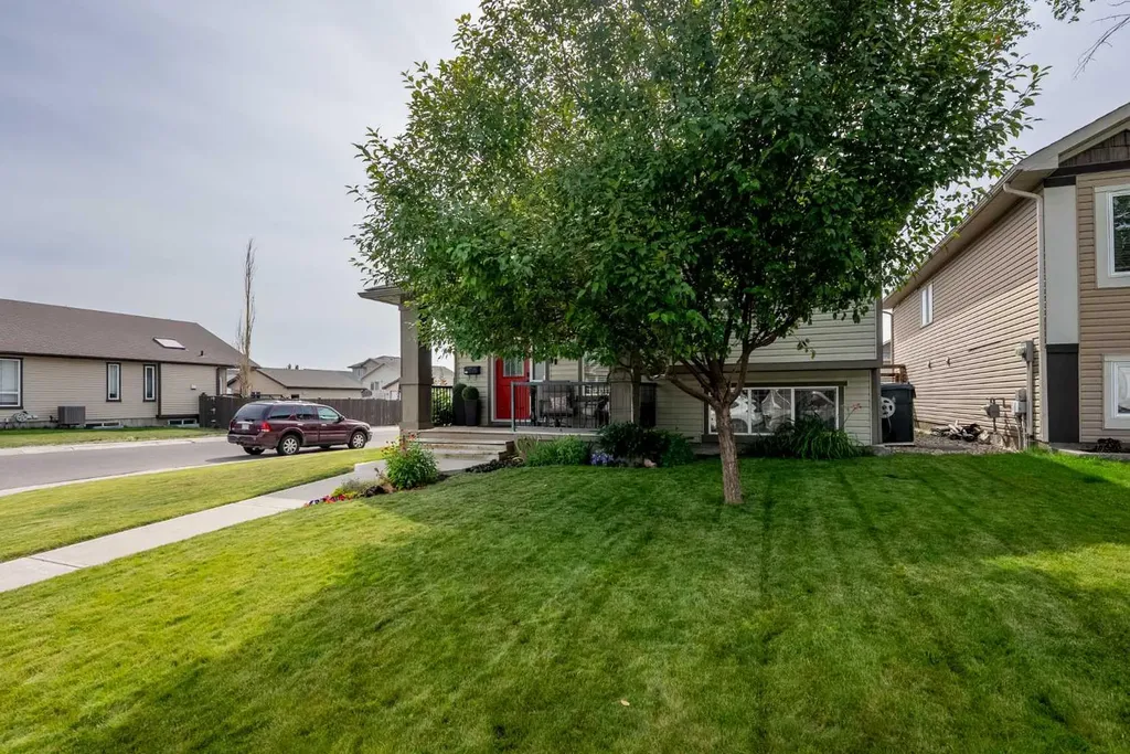 430 Lettice Perry Road N Lethbridge AB T1H 5P1