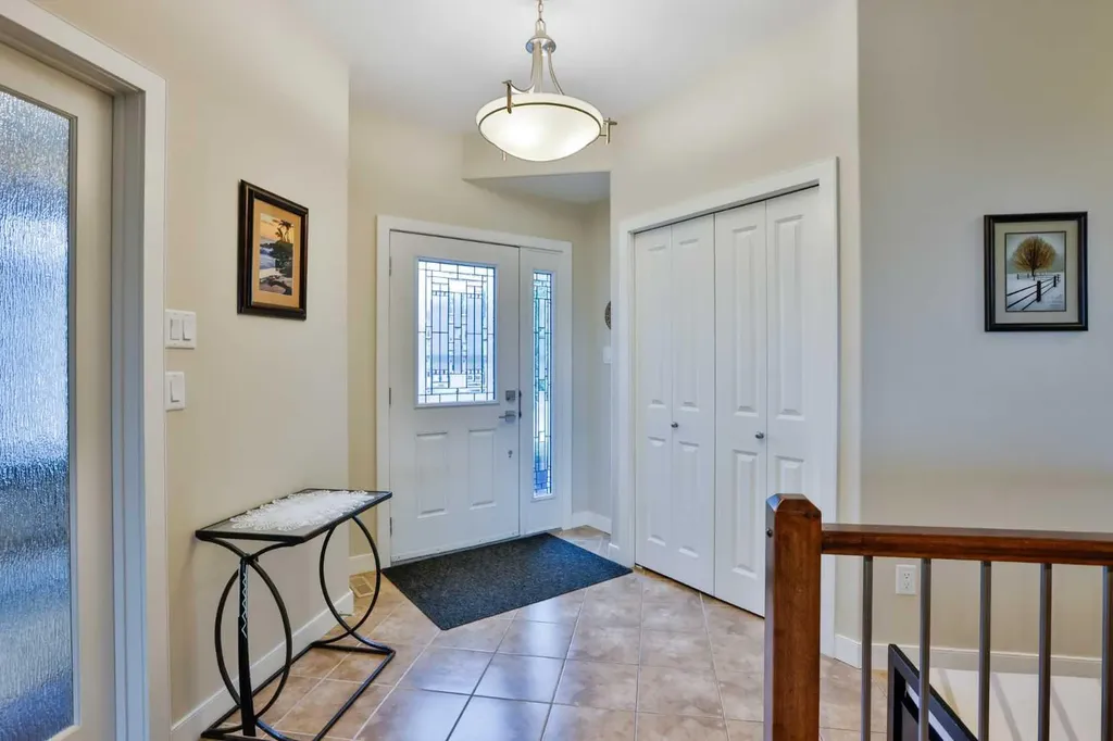 1577 Coalbanks Boulevard W Lethbridge AB T1J 4H6