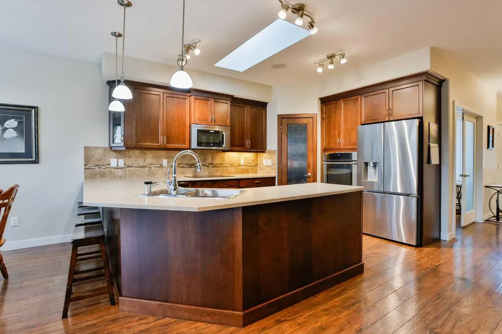 1577 Coalbanks Boulevard W Lethbridge AB T1J 4H6