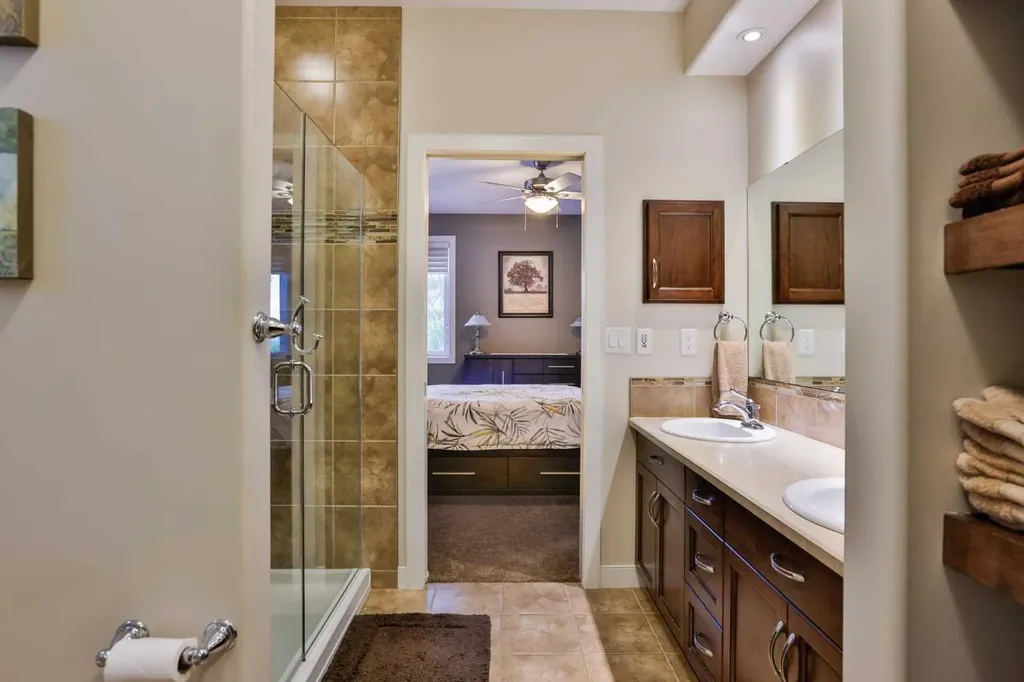 1577 Coalbanks Boulevard W Lethbridge AB T1J 4H6