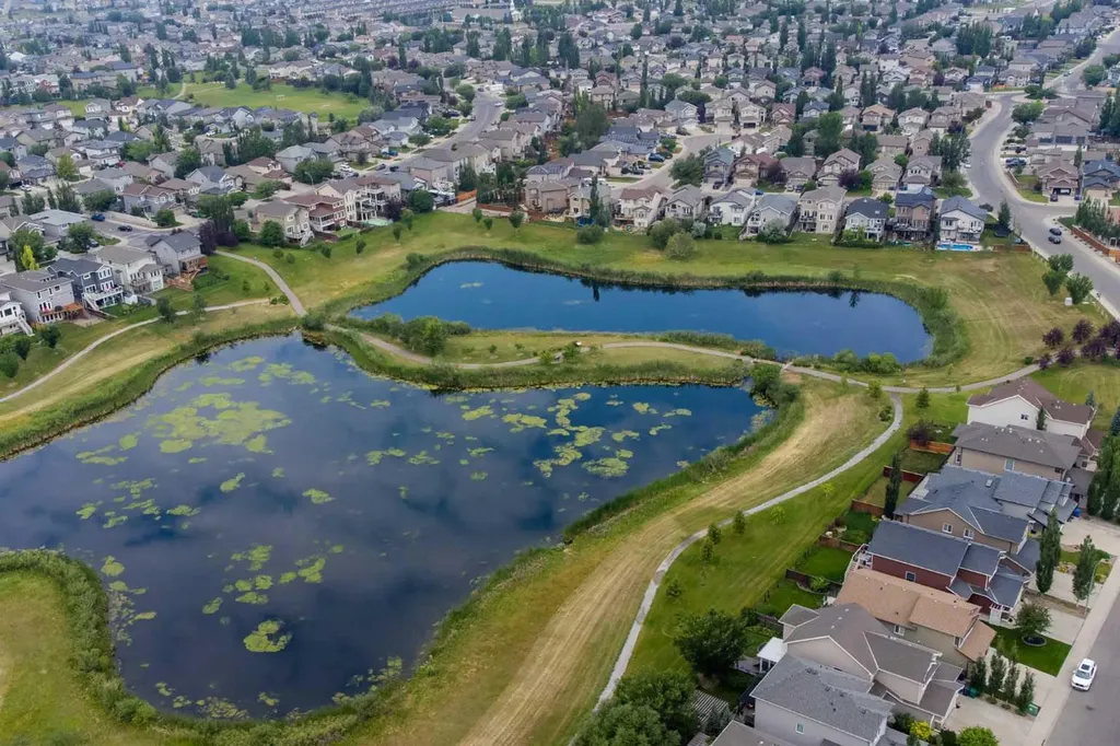 1577 Coalbanks Boulevard W Lethbridge AB T1J 4H6