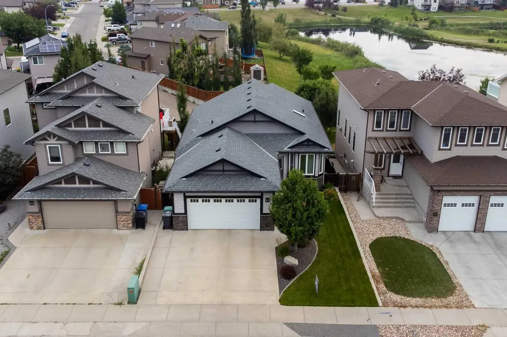 1577 Coalbanks Boulevard W Lethbridge AB T1J 4H6