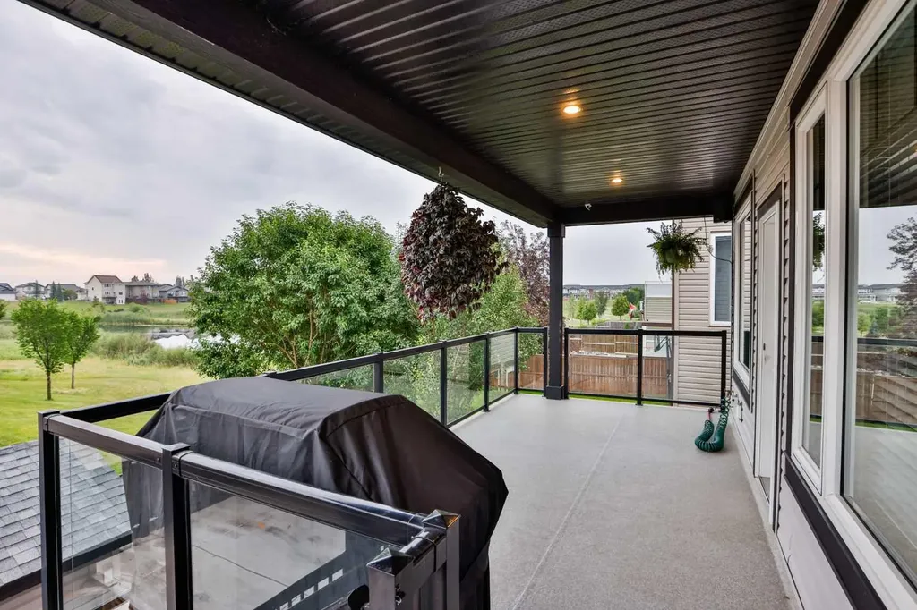 1577 Coalbanks Boulevard W Lethbridge AB T1J 4H6