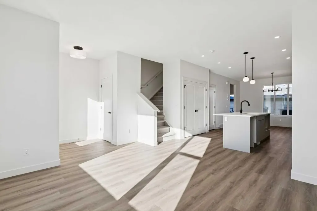 294 Belvedere Avenue SE Calgary AB T2A 8A1