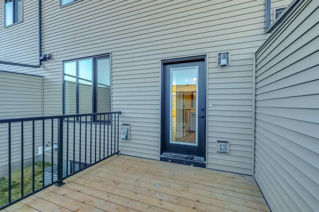 294 Belvedere Avenue SE Calgary AB T2A 8A1