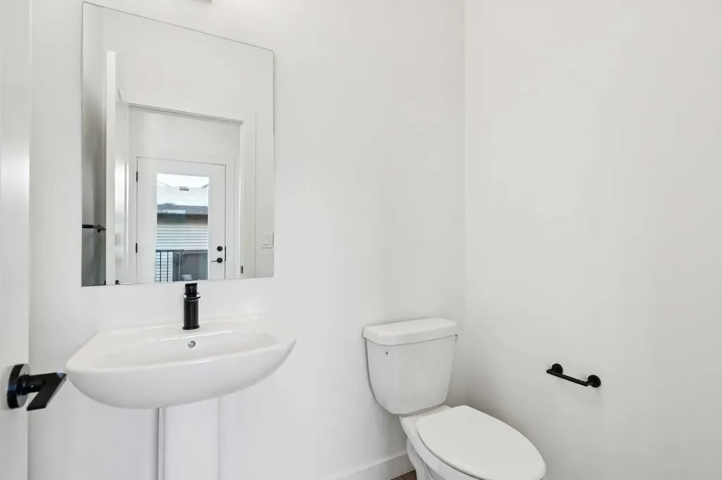 294 Belvedere Avenue SE Calgary AB T2A 8A1