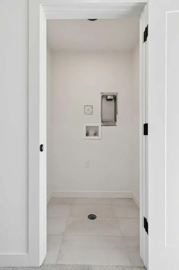 294 Belvedere Avenue SE Calgary AB T2A 8A1
