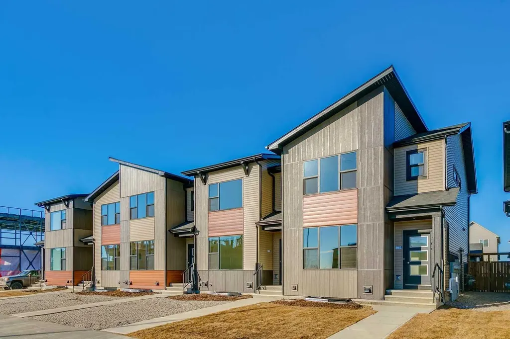 294 Belvedere Avenue SE Calgary AB T2A 8A1
