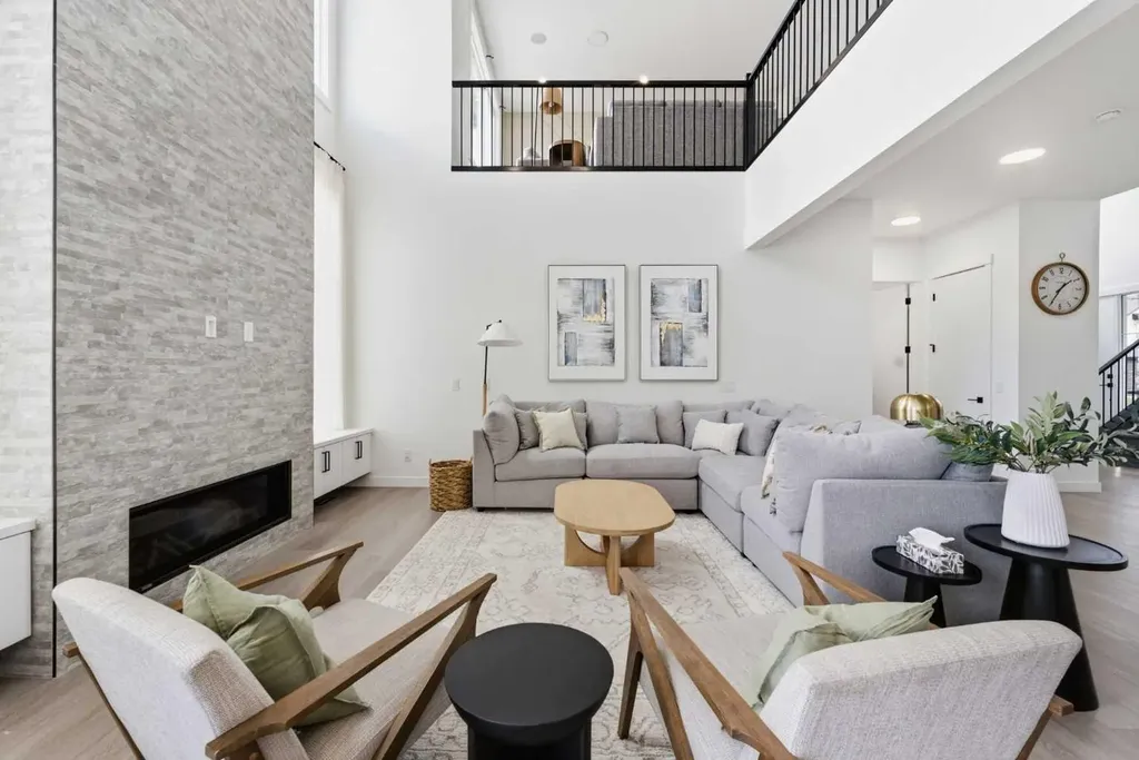 76 Legacy Woods Crescent SE Calgary AB T2X 2G5