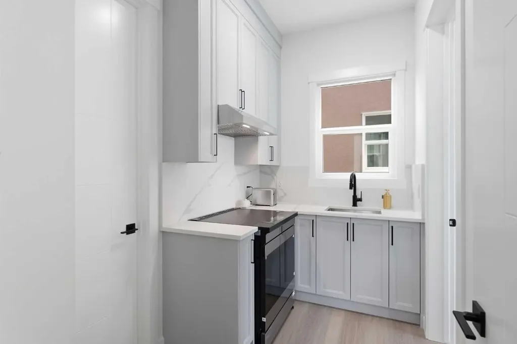 76 Legacy Woods Crescent SE Calgary AB T2X 2G5