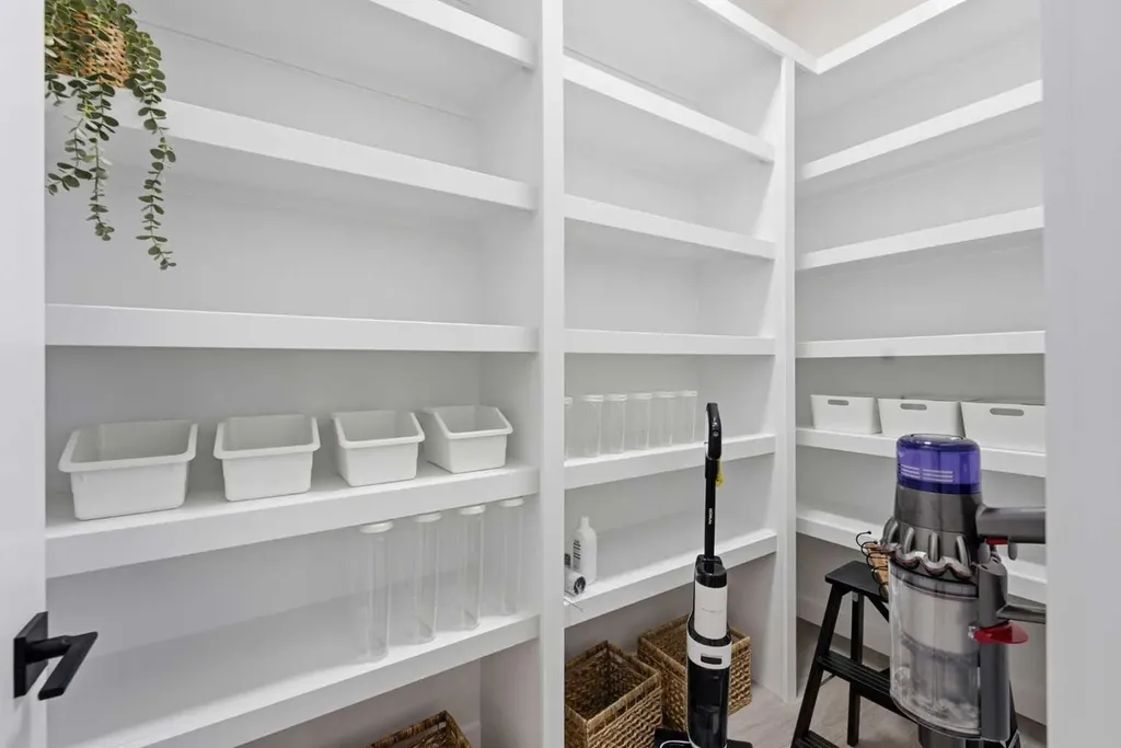76 Legacy Woods Crescent SE Calgary AB T2X 2G5