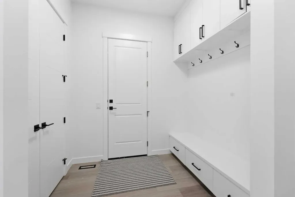76 Legacy Woods Crescent SE Calgary AB T2X 2G5