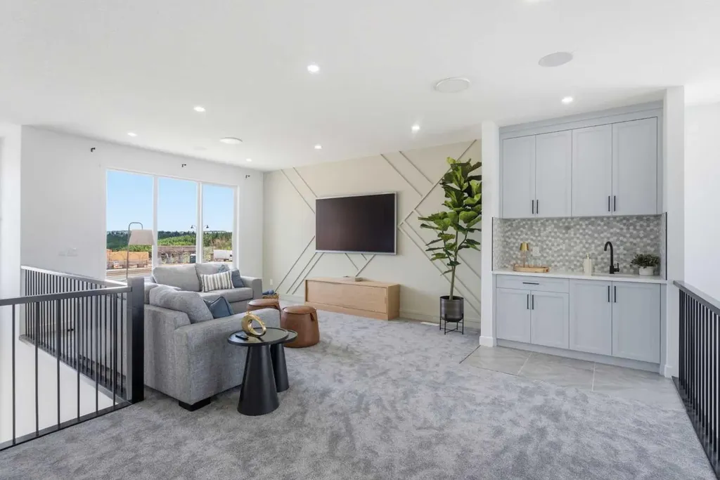 76 Legacy Woods Crescent SE Calgary AB T2X 2G5