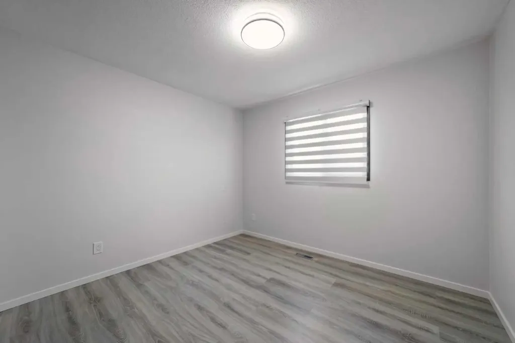 5413 48 Avenue W Forestburg AB T0B 1N0