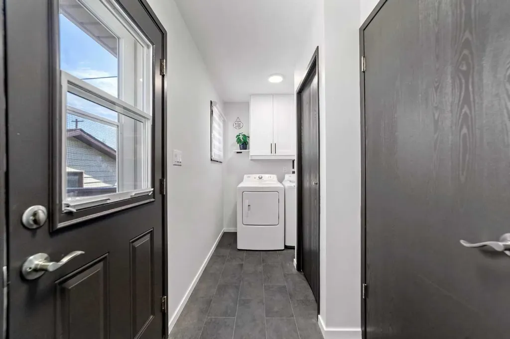 5413 48 Avenue W Forestburg AB T0B 1N0