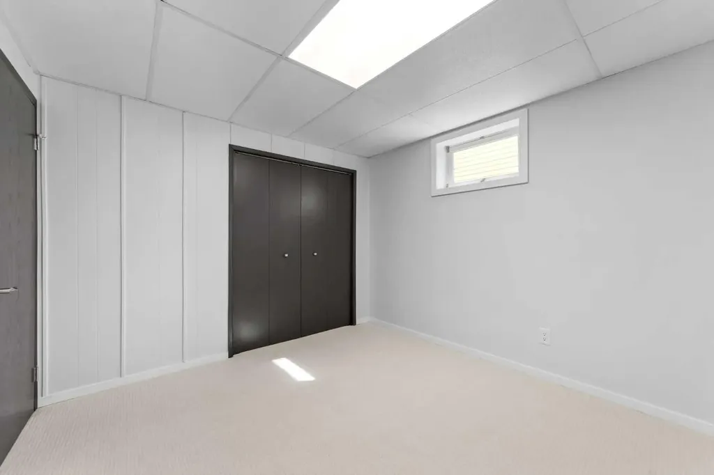 5413 48 Avenue W Forestburg AB T0B 1N0