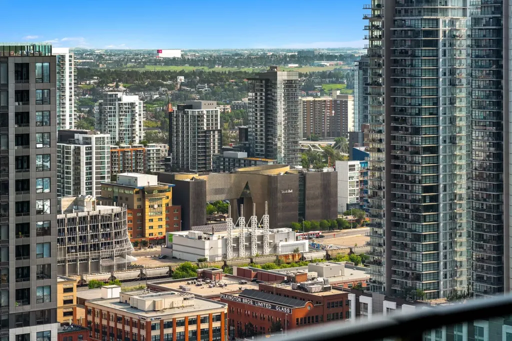 210 15 Avenue SE Calgary AB T2G 0B5