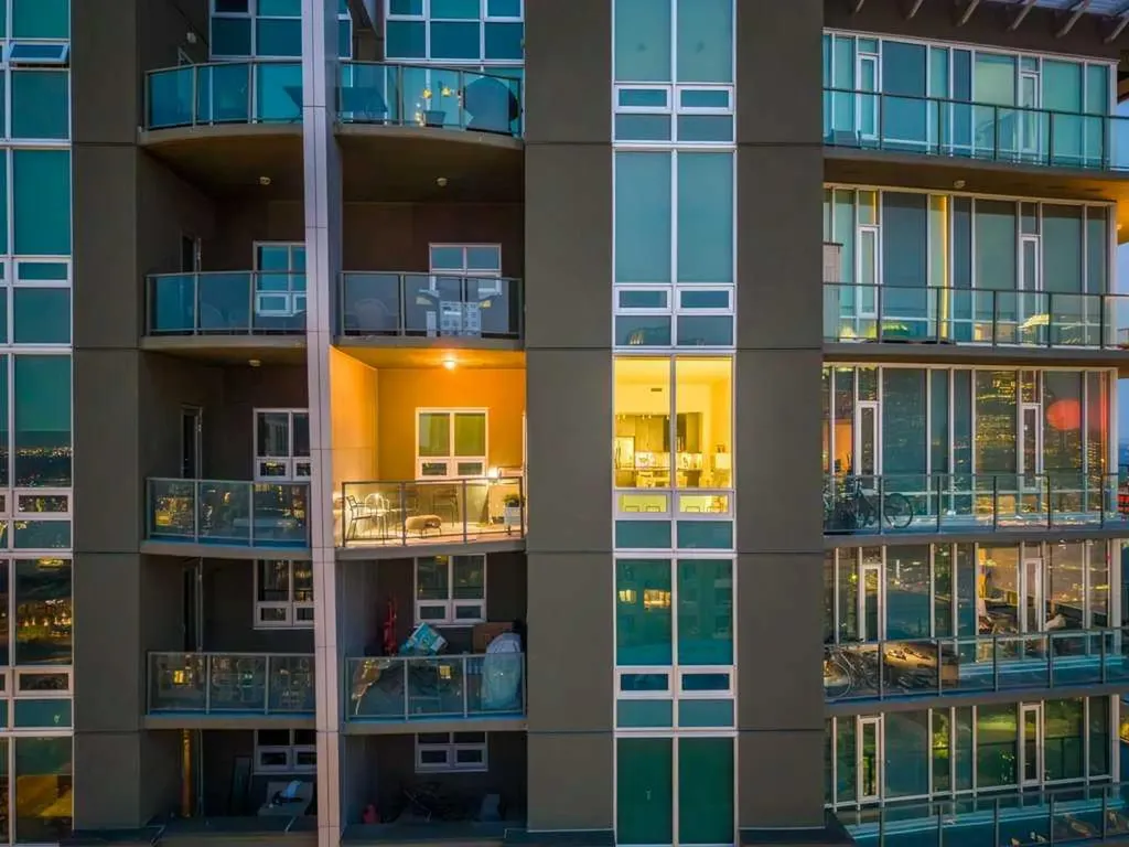 210 15 Avenue SE Calgary AB T2G 0B5