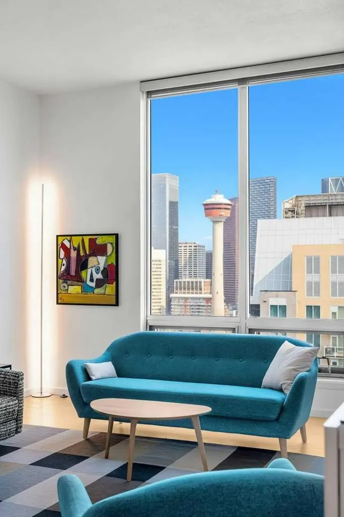 210 15 Avenue SE Calgary AB T2G 0B5
