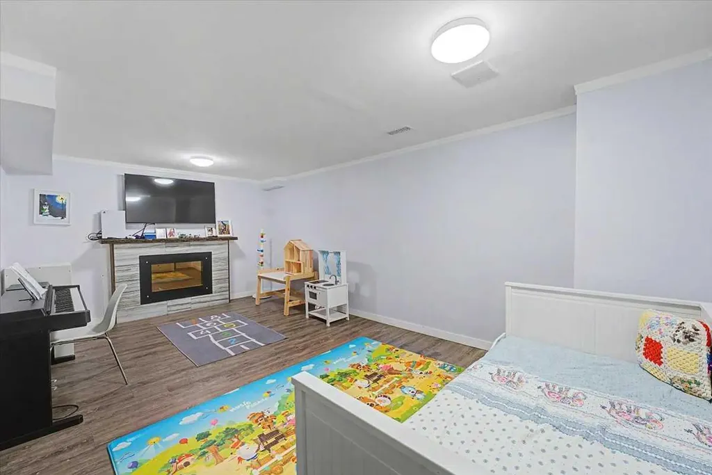 210 86 Avenue SE Calgary AB T2H 1N6
