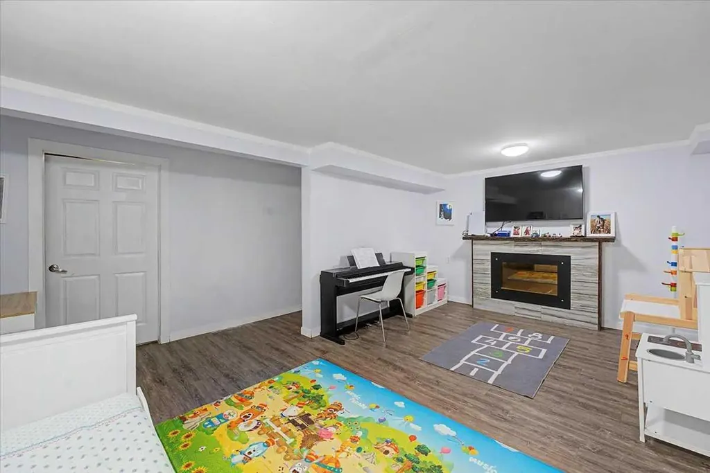 210 86 Avenue SE Calgary AB T2H 1N6