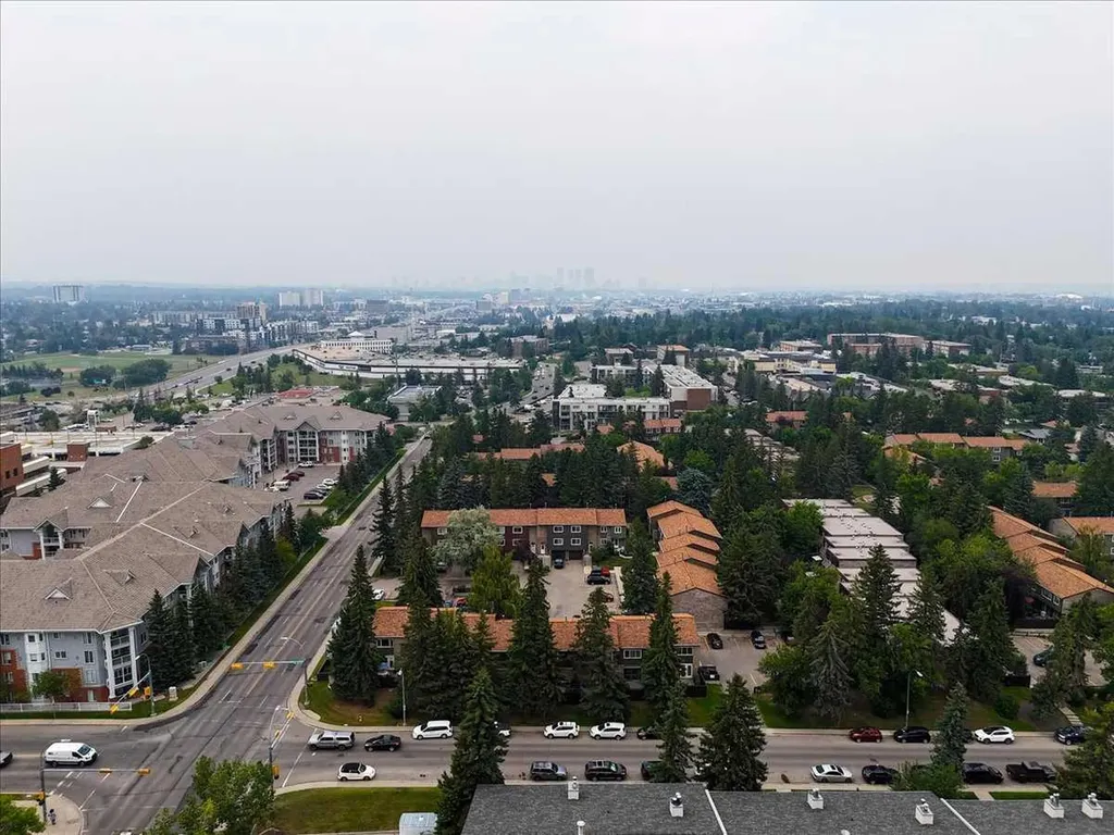 210 86 Avenue SE Calgary AB T2H 1N6
