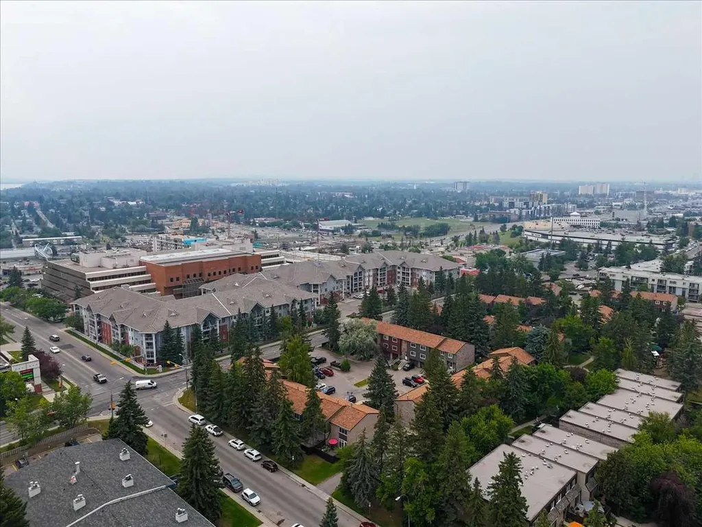210 86 Avenue SE Calgary AB T2H 1N6