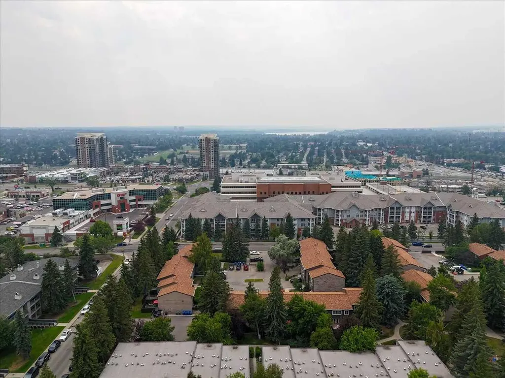 210 86 Avenue SE Calgary AB T2H 1N6