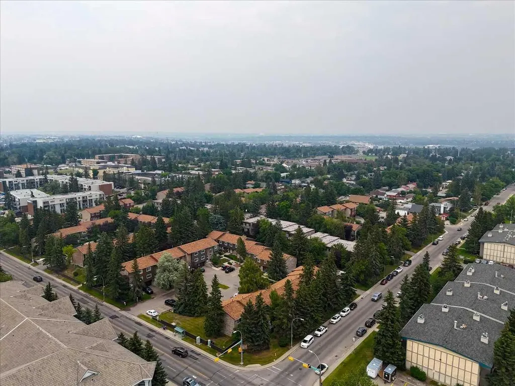 210 86 Avenue SE Calgary AB T2H 1N6
