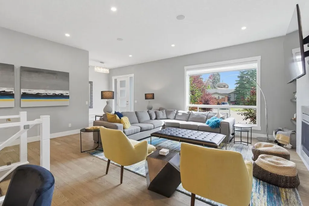 223 Oakland Place SW Calgary AB T2V 4G4