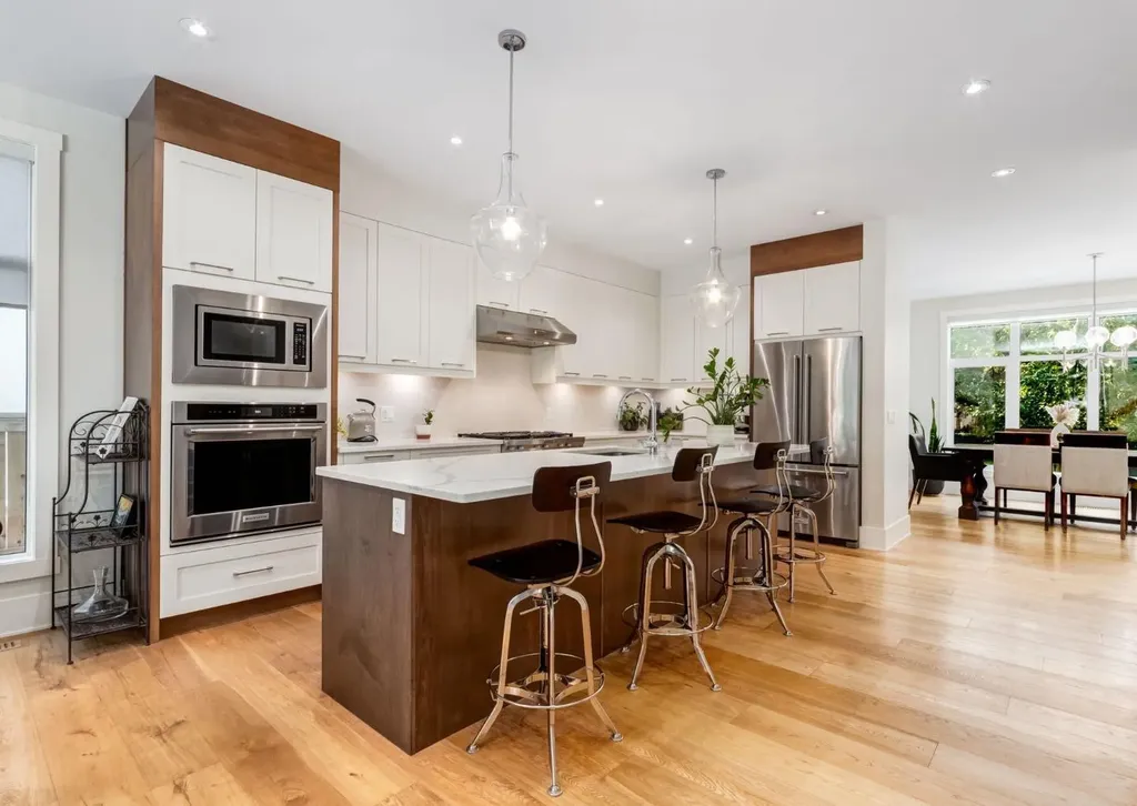 508 14 Avenue NE Calgary AB T2E 1E7