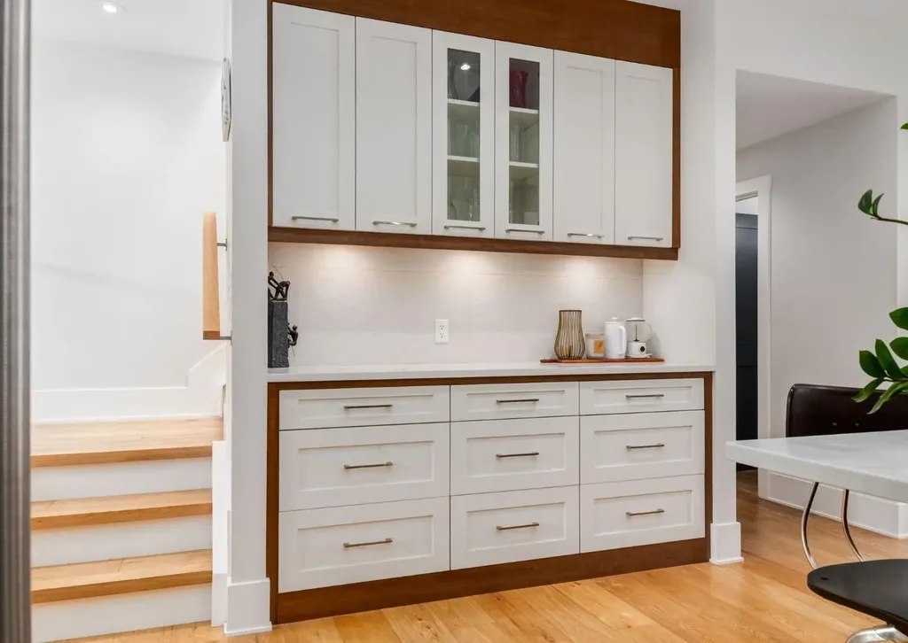 508 14 Avenue NE Calgary AB T2E 1E7