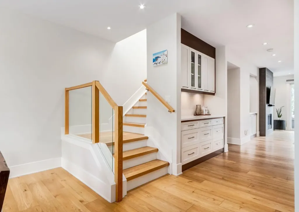 508 14 Avenue NE Calgary AB T2E 1E7