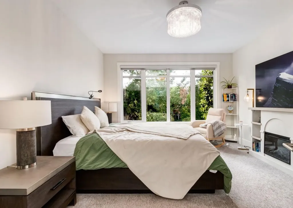 508 14 Avenue NE Calgary AB T2E 1E7