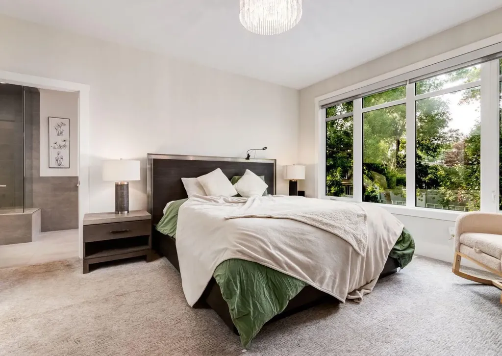 508 14 Avenue NE Calgary AB T2E 1E7