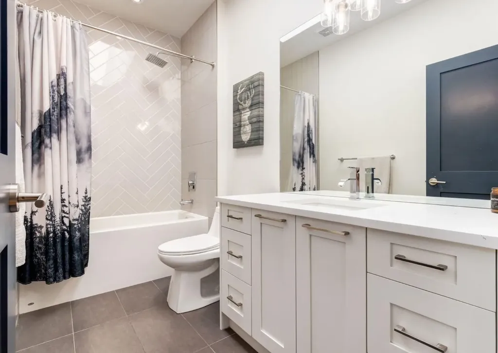 508 14 Avenue NE Calgary AB T2E 1E7