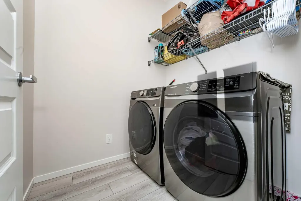 717 Windrow Manor SW Airdrie AB T4B 5H6