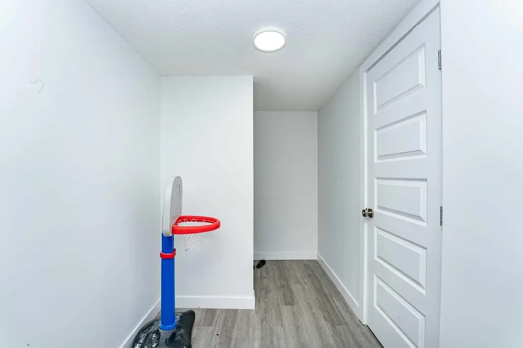 717 Windrow Manor SW Airdrie AB T4B 5H6