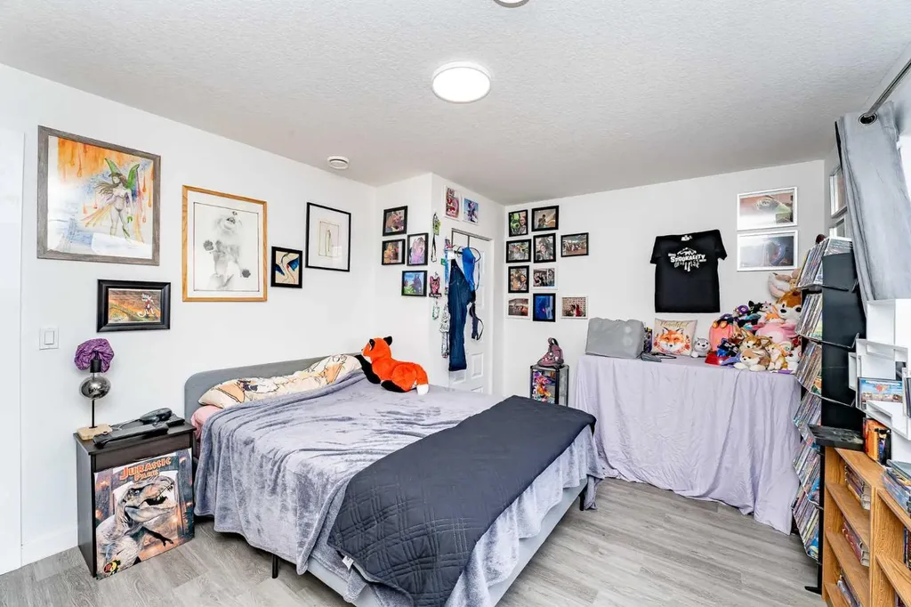 717 Windrow Manor SW Airdrie AB T4B 5H6