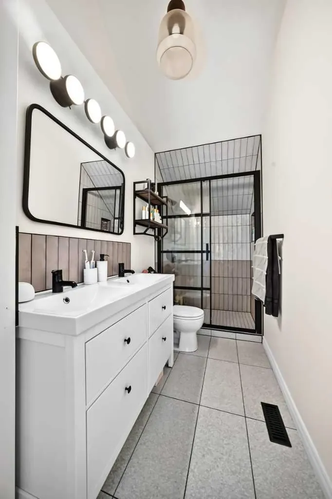 43 New Street SE Calgary AB t2x3x8