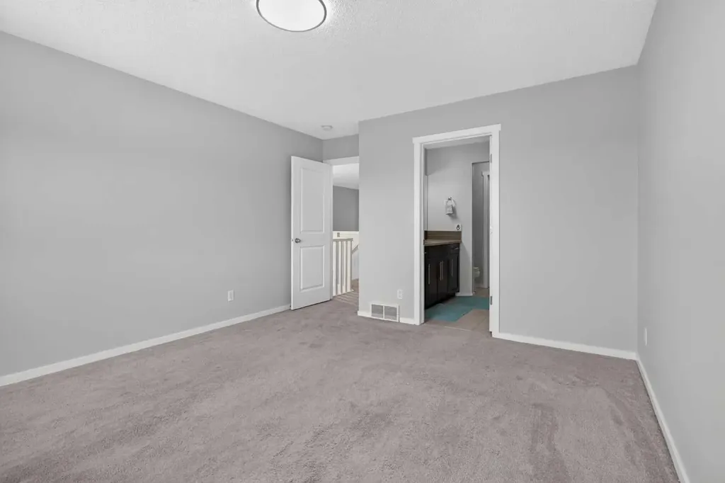 80 Nolancrest Green NW Calgary AB T3R0V8