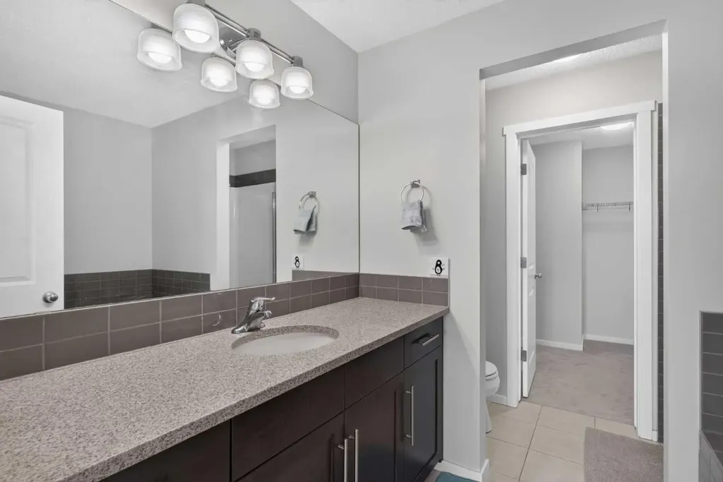 80 Nolancrest Green NW Calgary AB T3R0V8