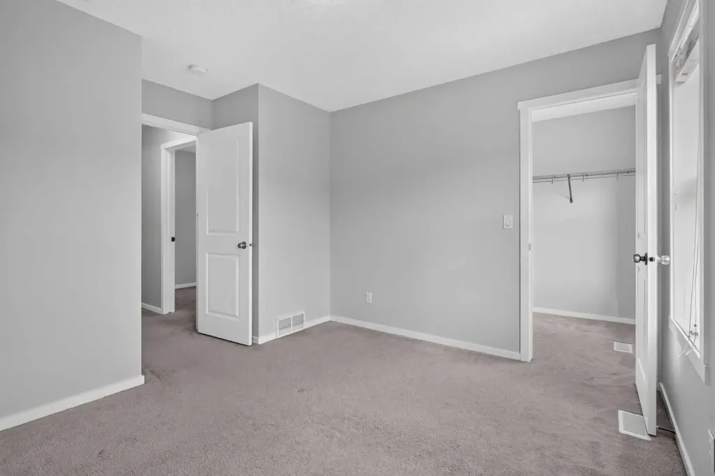 80 Nolancrest Green NW Calgary AB T3R0V8