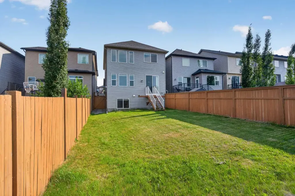 80 Nolancrest Green NW Calgary AB T3R0V8
