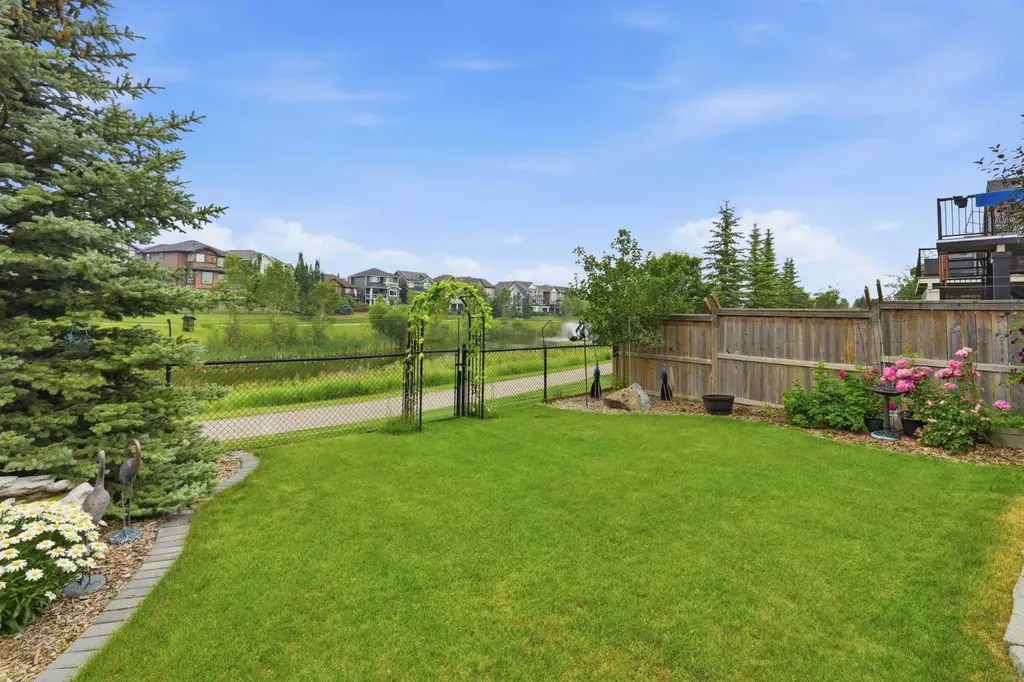 224 Kingston Way SE Airdrie AB T4A 0E9