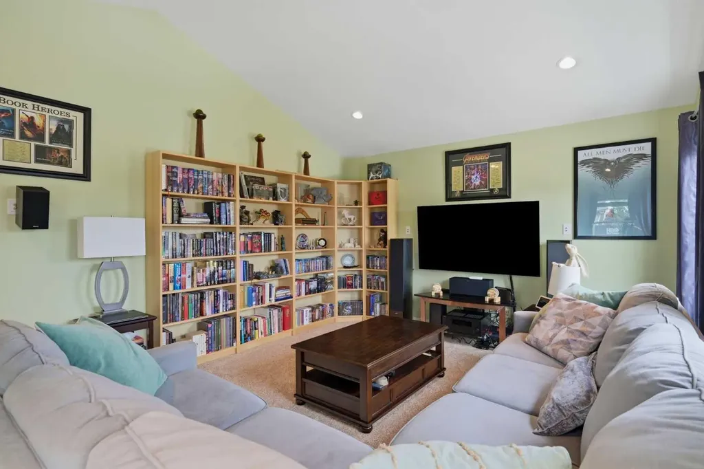 224 Kingston Way SE Airdrie AB T4A 0E9