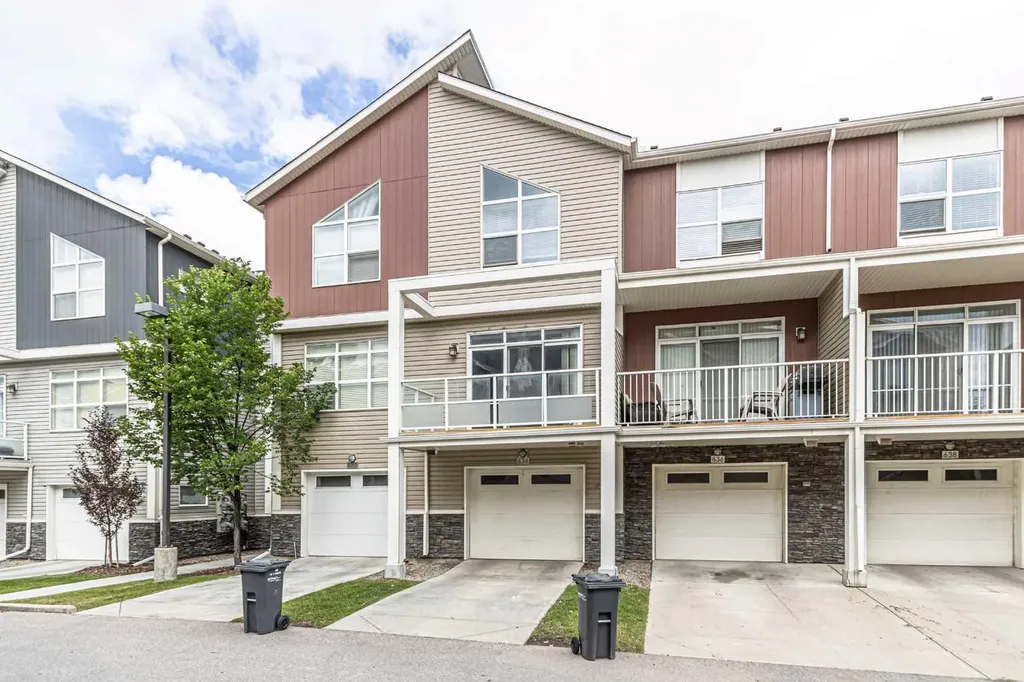 634 Redstone View NE Calgary AB T3N 0M9